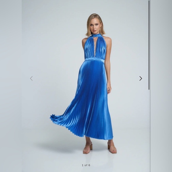 L’IDEE CHATEAU GOWN - MEDITERRANEAN BLUE - Picture 2 of 11